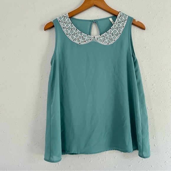 B Jewel Tops - 🦋 B Jewel Teal Mint Green Peter Pan Collar Beaded Sleeveless Blouse Medium